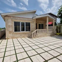 ویلا نوساز نما سنگ/۲۵۰ متری/سند تکبرگ