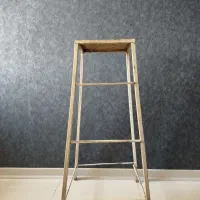 چهار پایه اهنی