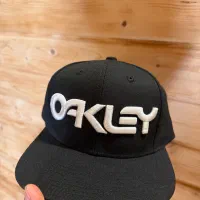 کلاه اوکلی oakley اورجینال