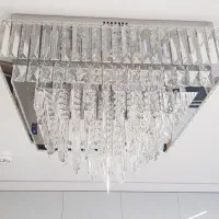 لوستر کریستالی سقفی|لوستر و چراغ آویز|اصفهان, باغ دریاچه|دیوار