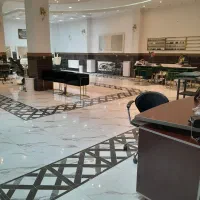 اجاره میز وصندلی در سالن چهره پردازان