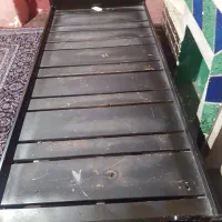 تخت یک نفره چوبی