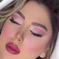 آموزش تمامی حرفه ها ی زیبایی فقط ۷/۸۰۰به مدت ۲۰روز