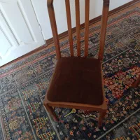 صندلی چوبی