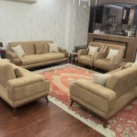 مبل هشت نفره با تخت شو با میز نهارخوری