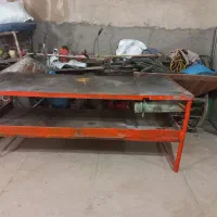 میز اهنی سنگین