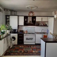 کابینت کار کرده ۱۰متر پنج متر زمینی پنج متر هوایی