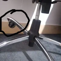 صندلی گردان|صندلی و نیمکت|ایلام, |دیوار