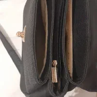 کیف در حد نو|کیف، کفش، کمربند|کلاله, |دیوار