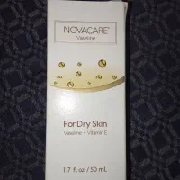 وازلین حاوی ویتامین E