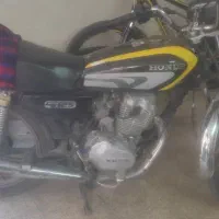 موتورسیکلت هوندا 150