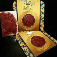زعفران پر عطر نگین طلایی قائنات پر عطر و باکیفیت