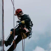 کار در ارتفاع،شست و شوی نما،ایمن سازی نما،راپل