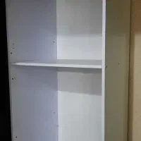 کمد وکابینت سوپر ایستاده