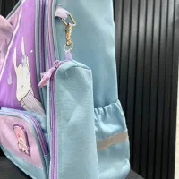 کیف مدرسه|کیف، کفش، کمربند|رشت, فلسطین|دیوار