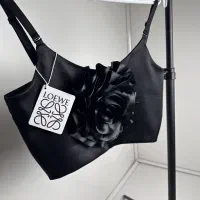 کراپ دکلته مجلسی|لباس|تهران, اختیاریه|دیوار