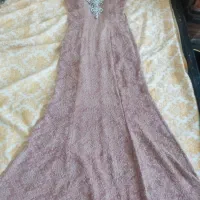 پیراهن مجلسی|لباس|سبزوار, قصبه شرقی|دیوار