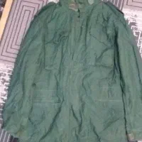 اور آمریکایی|لباس|بندر انزلی, آخرخط|دیوار