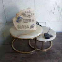 ست سنگ نمک چراغ‌دار و میز رومیزی سنگ مرمر