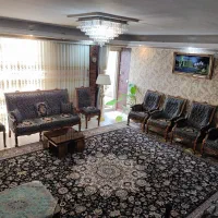 مبل استیل کلاسیک چوب گردو، کار تهران و بسیار تمیز|مبلمان خانگی و میز عسلی|مشهد, هنرستان|دیوار