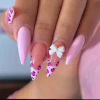 آموزش ناخن  و کاشت ناخن حرفه ای با ده سال سابقه|خدمات آرایشگری و زیبایی|رشت, معلم|دیوار