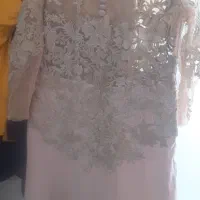 دون مجلسی بلند|لباس|گوگان, |دیوار