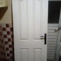 در چوبی تمیز