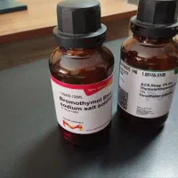 کارشناس فروش خانم