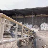 شاگرد مصالح ساختمانی