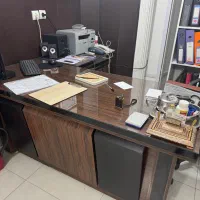 میز مدیریت در حد نو