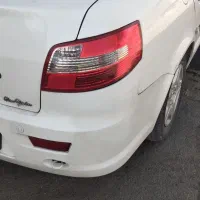 چراغ جلو و عقب رانا|قطعات یدکی و لوازم جانبی|ملایر, |دیوار