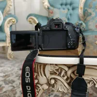 دوربین کنون ۷۰۰D