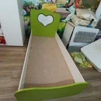 تخت بچه|تخت و سرویس خواب|کبودرآهنگ, |دیوار