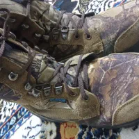 کفش نیم بوت کوهنوردی و پیاده روی