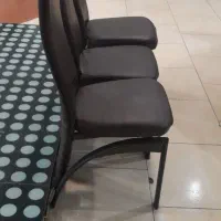 صندلی فلزی در حد نو