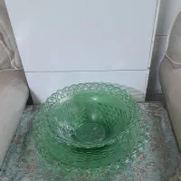 یکعدد کاسه بشقاب شیک وتمیز وزیبا بفروش میرسد