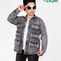 فروشنده پوشاک و یک آشپز برا فست فودی