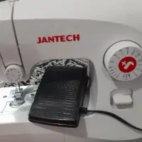 یک عدد چرخ خیاطی ژانتکس