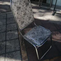 صندلی تاشو در حد نو