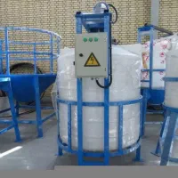 مایع لباس شویی  فقط لیتری ۳۵ تومن