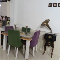 میز نهارخوری ۴نفره شیک و خیلی تمیز
