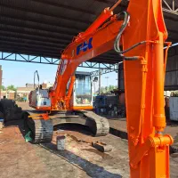 بیل مکانیکی فیات کوبلکو ۲۱۵