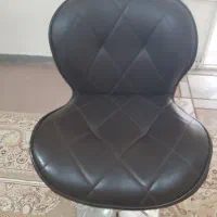یک عدد صندلی اوپنی