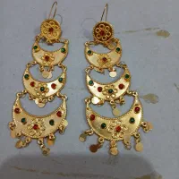 گوشواره والنگو