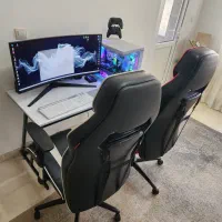 کامپیوتر کامل با مانیتور و میزو صندلی و متعلقات