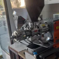 عطاری ، و روغن گیری دانه ها ،پذیرفته می‌شود