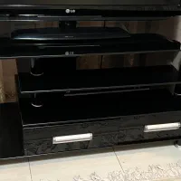 میز تلویزیون شیشه ای