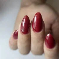 خدمات ناخن و کاشت ناخن