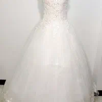 لباس عروس در حد نو و سالم|لباس|یزد, |دیوار