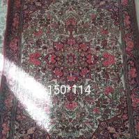 دو عدد فرش نیم ذرع و دو جفت پشتی